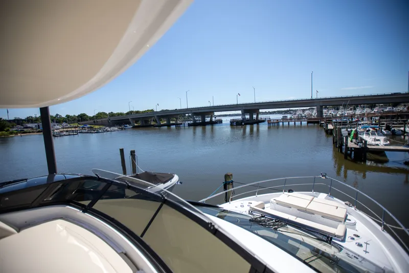 Slide: The Image of Cruisers 50 FLY 2027 - 7845435