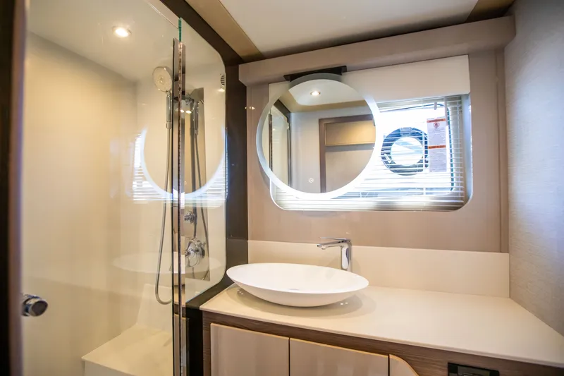 Slide: The Image of Cruisers 50 FLY 2027 - 7845369