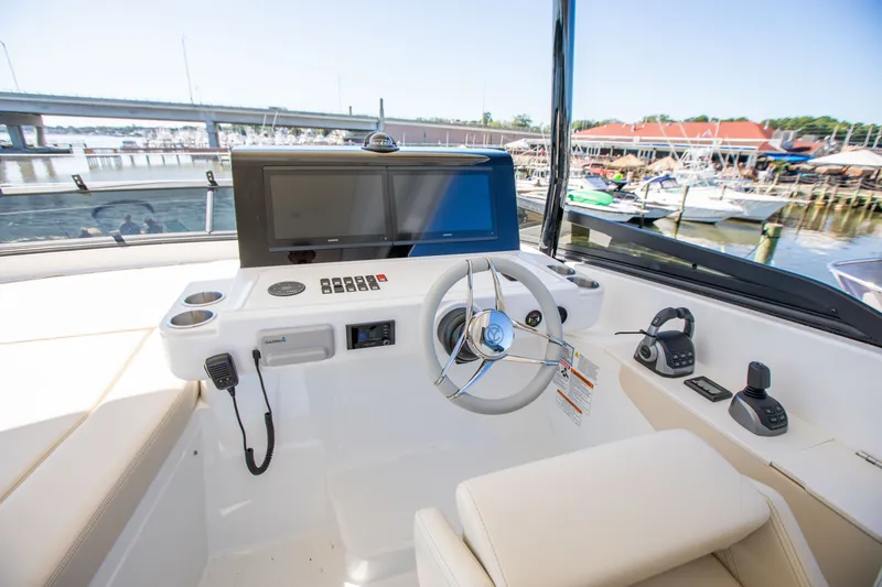 Slide: The Image of Cruisers 50 FLY 2027 - 7845350