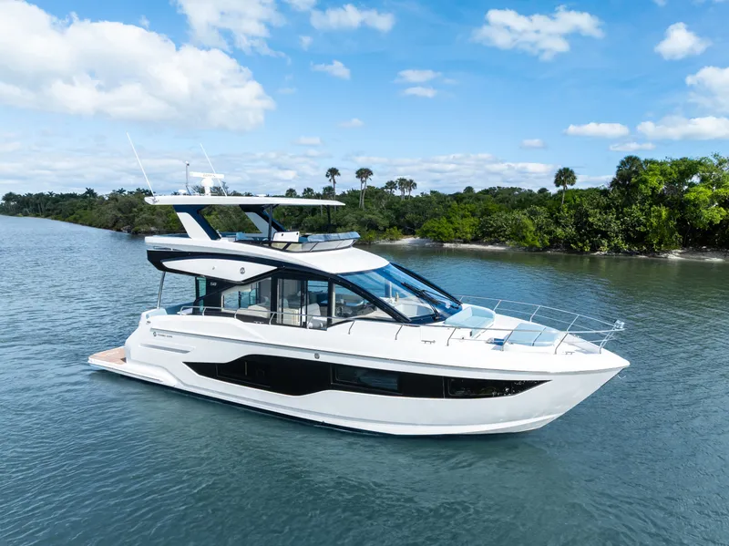 Slide: The Image of Cruisers 50 FLY 2027 - 7171573