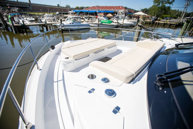 Slide: The Image of Cruisers 50 FLY 2027 - 7845423