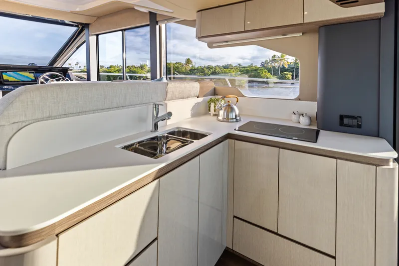 Slide: The Image of Cruisers 50 FLY 2027 - 7171607