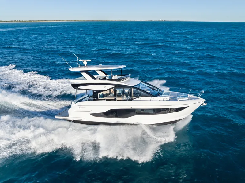 Slide: The Image of Cruisers 50 FLY 2027 - 7171588