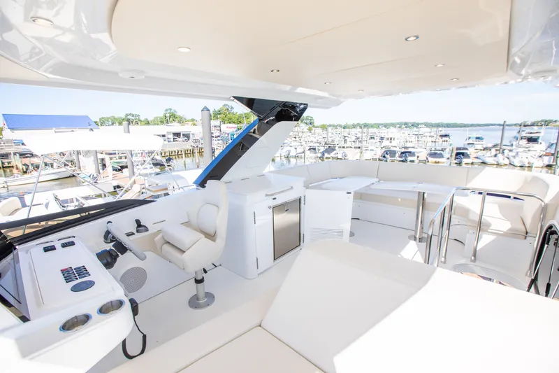 Slide: The Image of Cruisers 50 FLY 2027 - 7845353