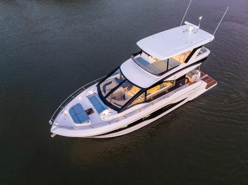 Slide: The Image of Cruisers 50 FLY 2027 - 7171566