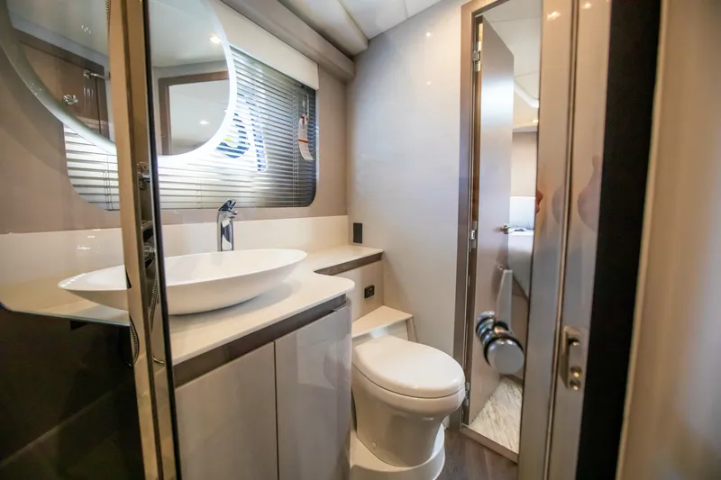 Slide: The Image of Cruisers 50 FLY 2027 - 7845363