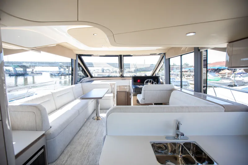 Slide: The Image of Cruisers 50 FLY 2027 - 7845411