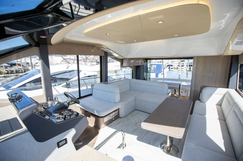 Slide: The Image of Cruisers 50 FLY 2027 - 7845416