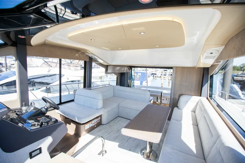 Slide: The Image of Cruisers 50 FLY 2027 - 7845415