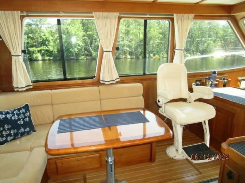 Slide: The Image of 42' Sabre salon port - 7384998