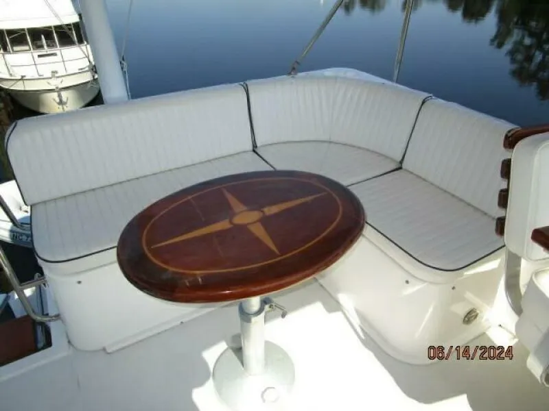 Slide: The Image of 42' Sabre flybridge port aft seating - 7384982