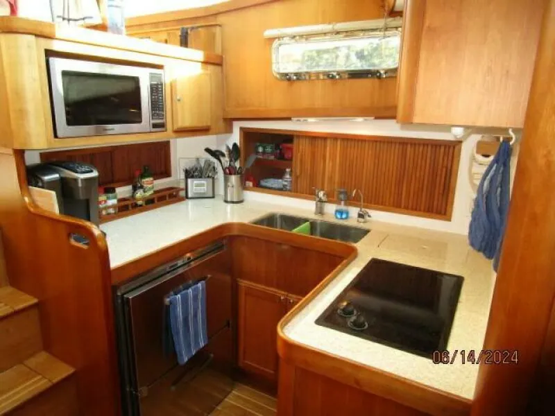 Slide: The Image of 42' Sabre galley2 - 7385009