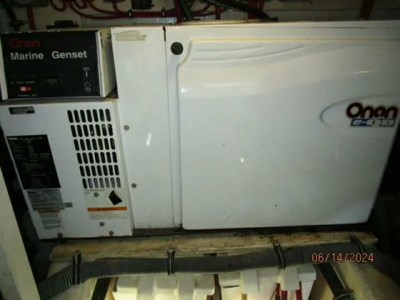 Slide: The Image of 42' Sabre generator soundbox - 7385029