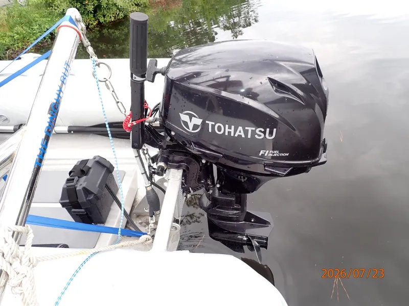 Slide: The Image of 42' Sabre tender outboard - 7216033