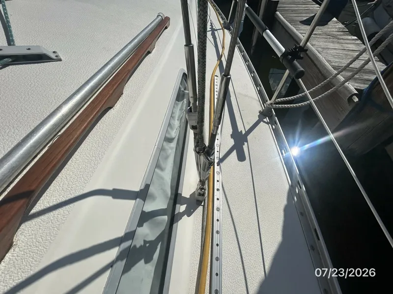 Slide: The Image of 25' Scanmar standing rigging2 - 7216309