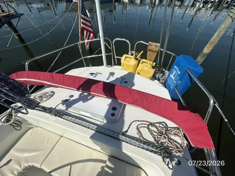 Slide: The Image of 35' Scanmar aftdeck2 - 7216274