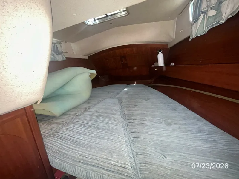 Slide: The Image of 35' Scanmar aft stateroom - 7216272