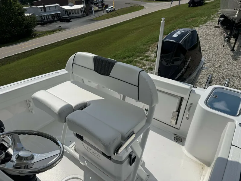Slide: The Image of Wellcraft 223 Fisherman 2025 - 7218161