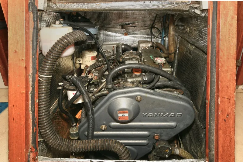 Slide: The Image of 2008 Hanse 470e Yanmar Engine - 7220446