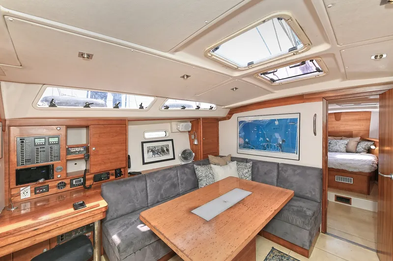 Slide: The Image of 2008 Hanse 470e Salon - 7220438