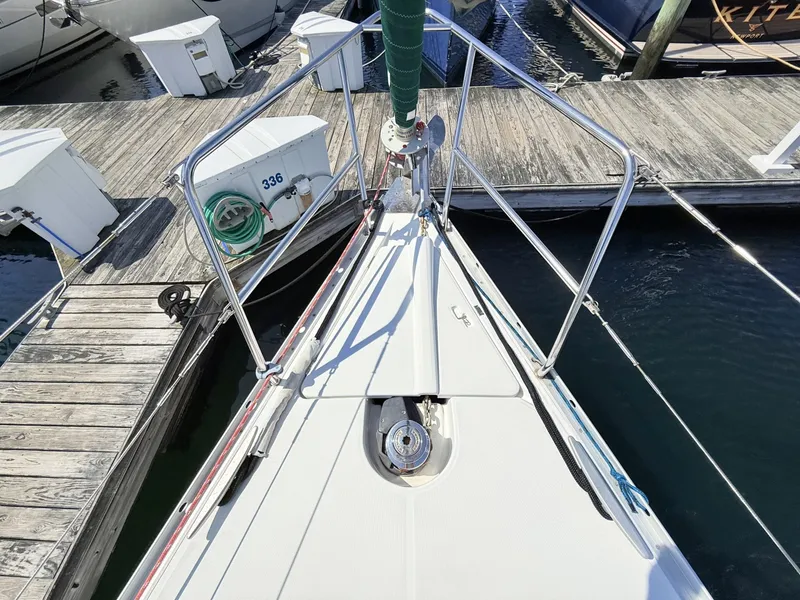 Slide: The Image of Beneteau 373 2004 - 7219566