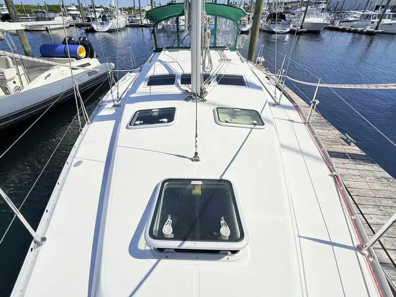 Slide: The Image of Beneteau 373 2004 - 7219568