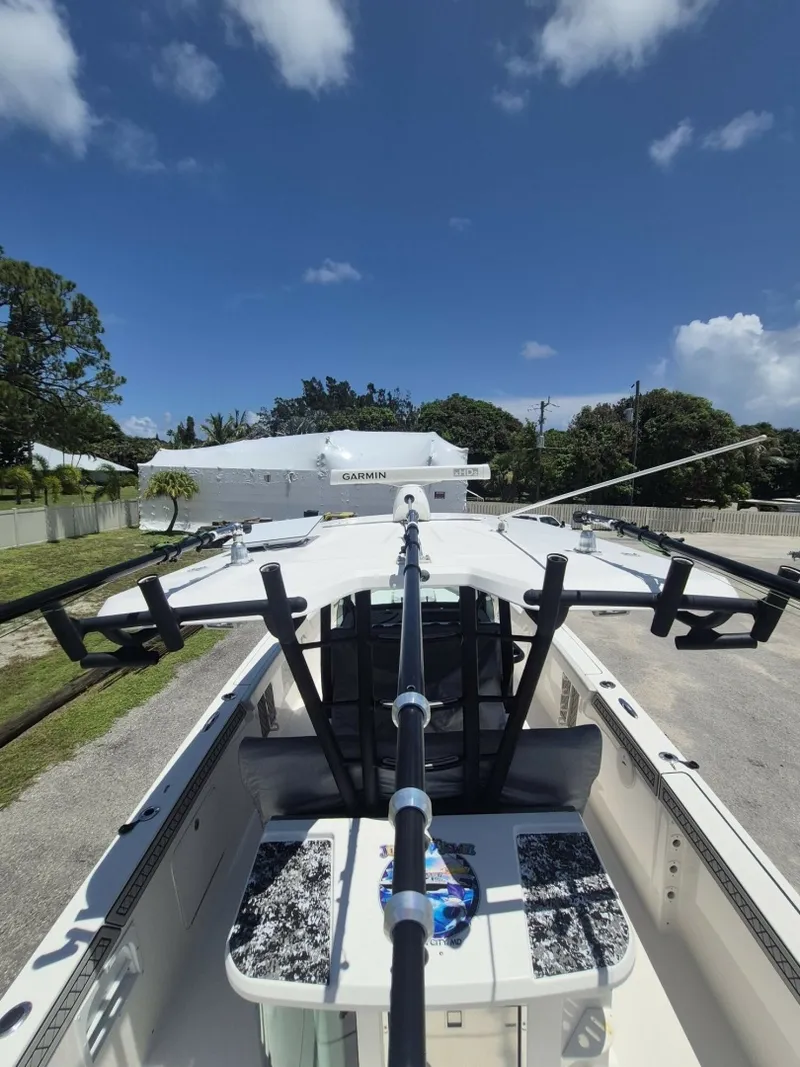 Slide: The Image of Wellcraft 35 JOKER'S JEWEL - Exterior Top 2019 Wellcraft 352 JOKER'S JEWEL - 7219947