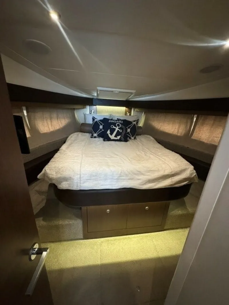 Slide: The Image of Sea Ray 400 Sundancer 2017 - 7220774