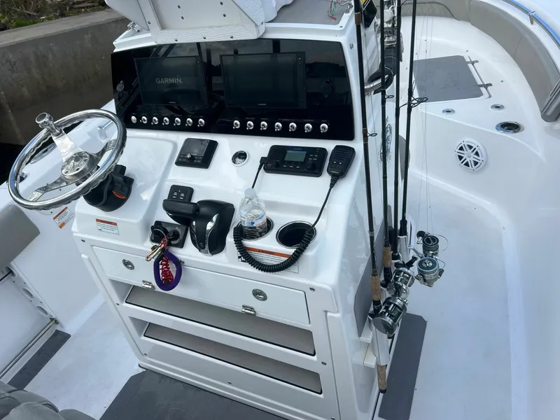 Slide: The Image of Sportsman Open 212 Center Console 2021 - 7221595