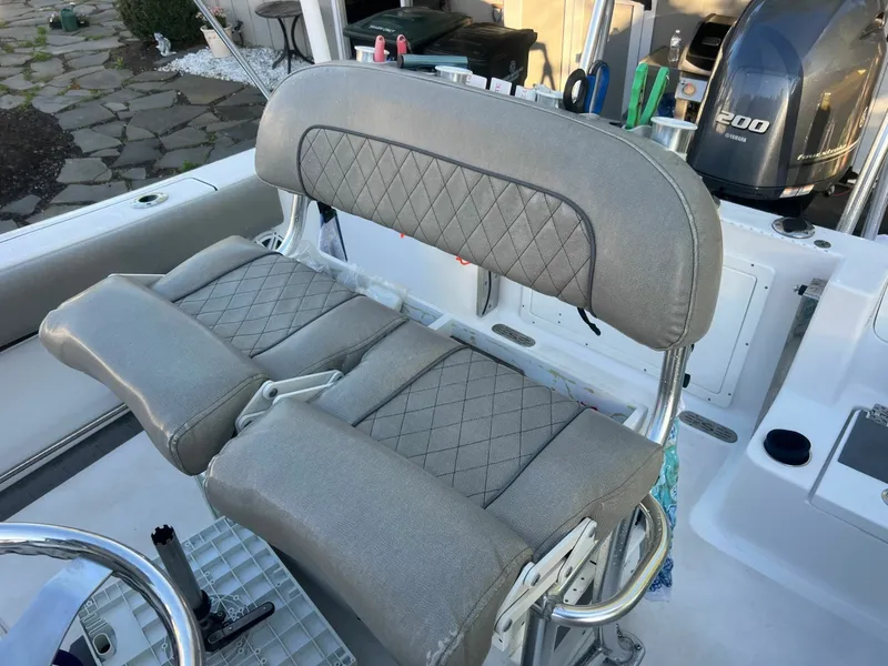 Slide: The Image of Sportsman Open 212 Center Console 2021 - 7221602