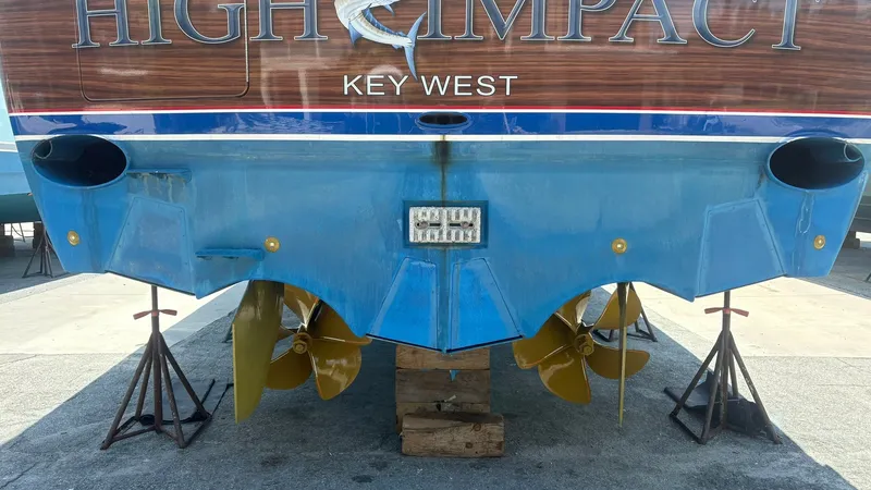 Slide: The Image of New Bottom Job with Prop Speed - 7543290