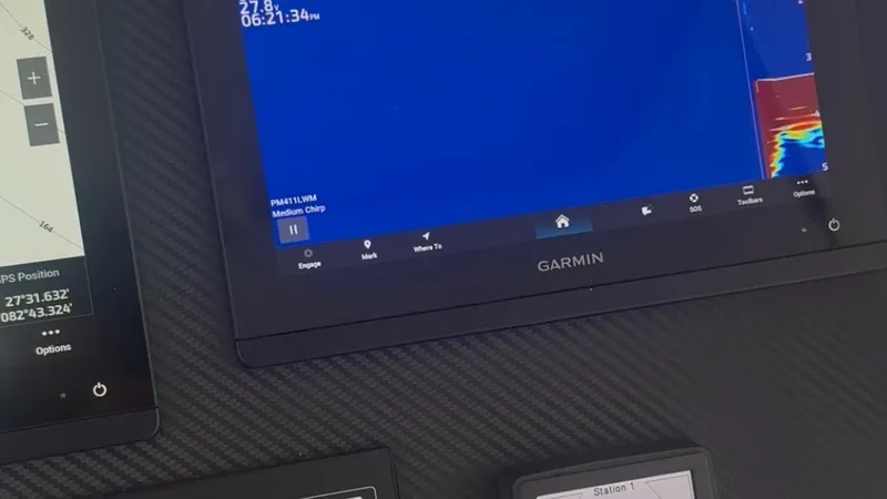 Slide: The Image of Garmin 2 - 8440650