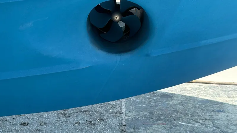 Slide: The Image of New Bow Thruster Blades - 7543292