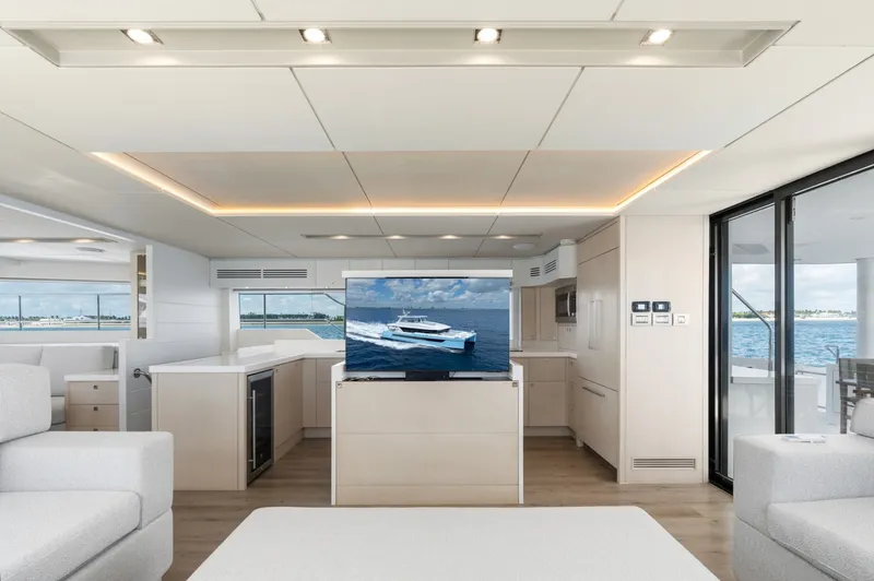 Slide: The Image of Two Oceans 555 2026 Two Oceans 555 Catamaran - 7309382