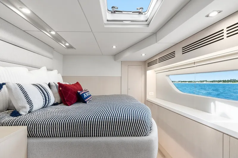Slide: The Image of Two Oceans 555 2026 Two Oceans 555 Catamaran - 7309384