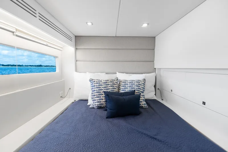 Slide: The Image of Two Oceans 555 2026 Two Oceans 555 Catamaran - 7309387