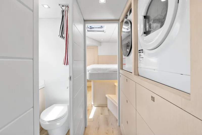 Slide: The Image of Two Oceans 555 2026 Two Oceans 555 Catamaran - 7309398