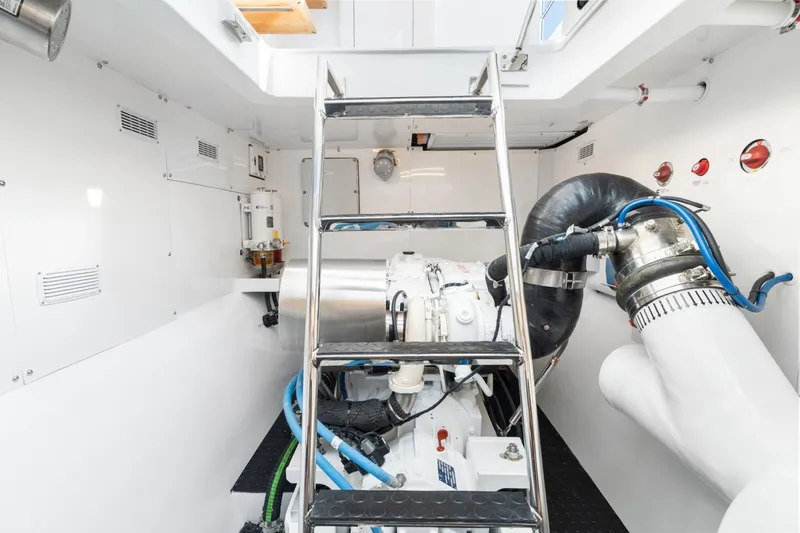 Slide: The Image of Two Oceans 555 2026 Two Oceans 555 Catamaran - 7309402