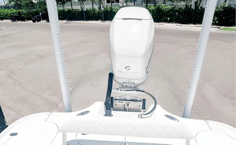 Slide: The Image of Yellowfin 24 Bay 2013 - 7225650