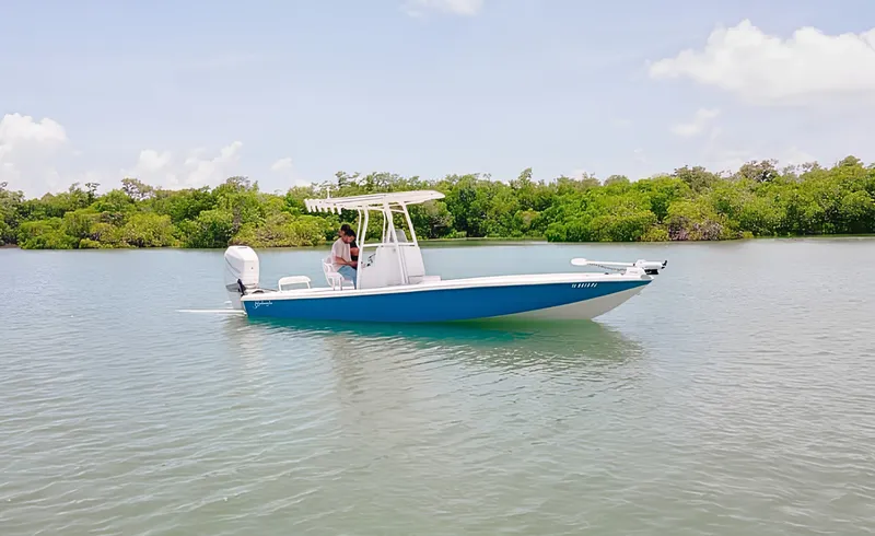 The Image of Yellowfin 24 Bay 2013 - 7225642