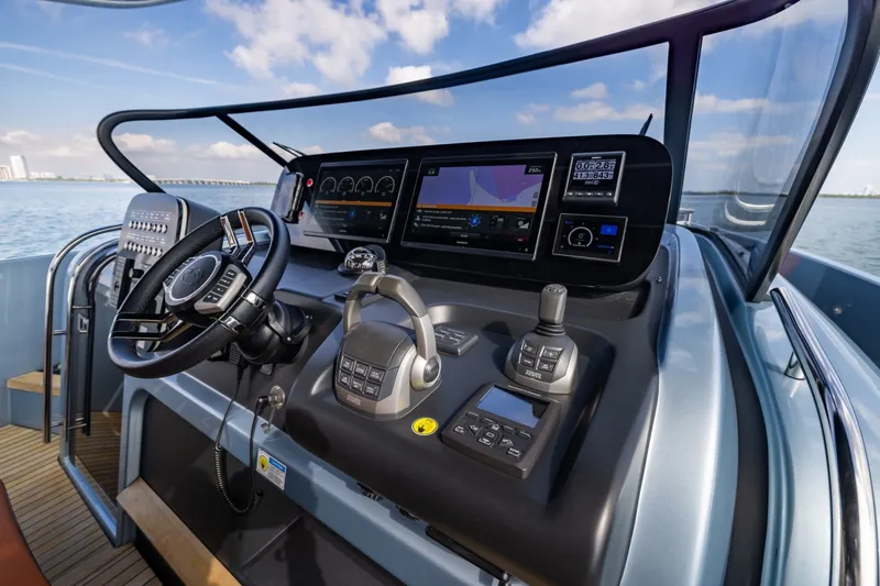 Slide: The Image of Cranchi A46 Luxury Tender 2022 - 7684005
