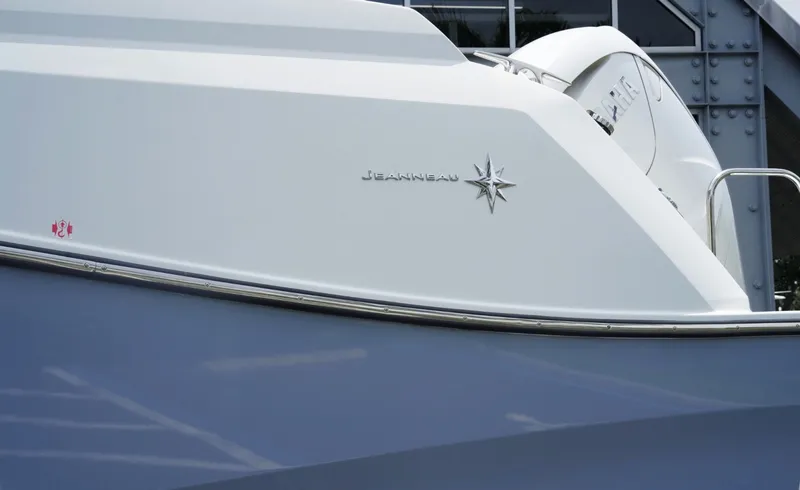 Slide: The Image of Jeanneau Leader 10.5CC 2024 - 7225703