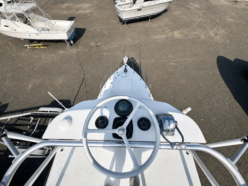 Slide: The Image of Bertram 31 Flybridge 1984 - 7385290