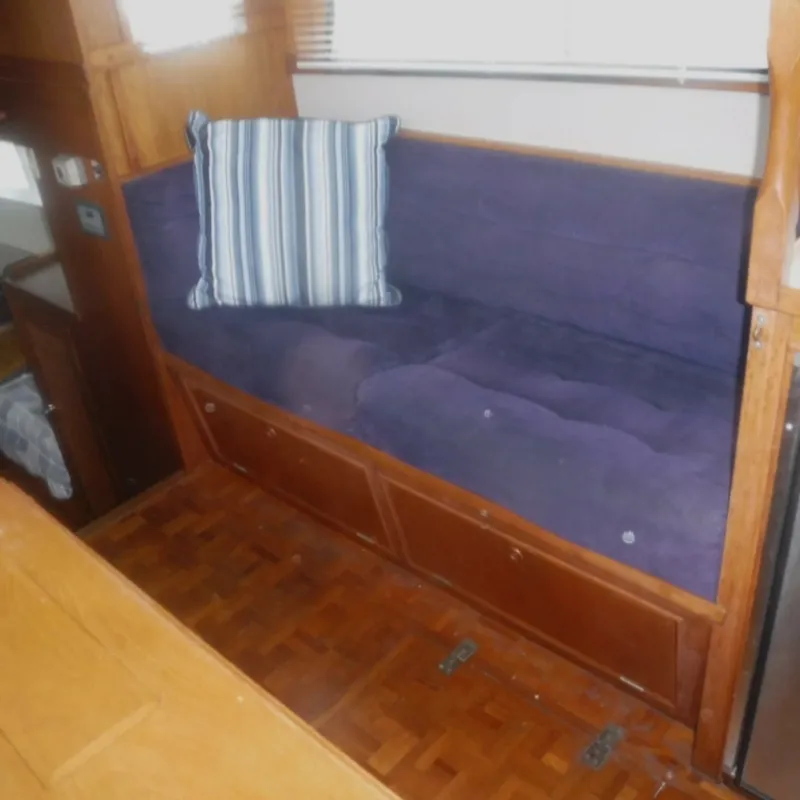 Slide: The Image of Grand Banks Classic 36 1983 - 7227530