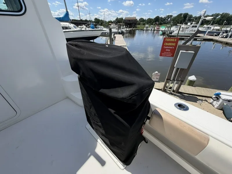 Slide: The Image of Parker Marine 2520 XL Sports Cabin 2018 - 7227254