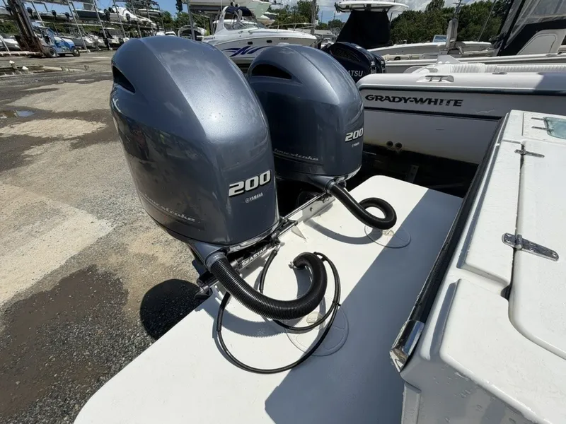 Slide: The Image of Parker Marine 2520 XL Sports Cabin 2018 - 7227283
