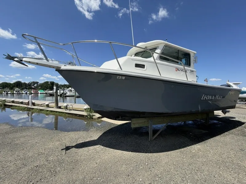Slide: The Image of Parker Marine 2520 XL Sports Cabin 2018 - 7227250