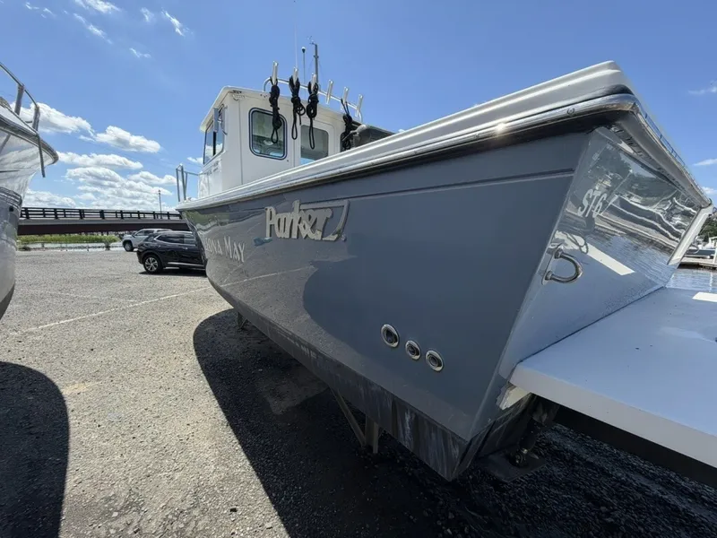 Slide: The Image of Parker Marine 2520 XL Sports Cabin 2018 - 7227296