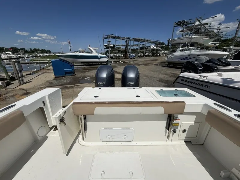 Slide: The Image of Parker Marine 2520 XL Sports Cabin 2018 - 7227278