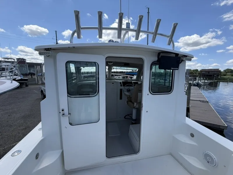 Slide: The Image of Parker Marine 2520 XL Sports Cabin 2018 - 7227307